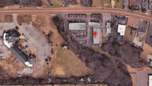 8857 Goodman Rd thumbnail 3