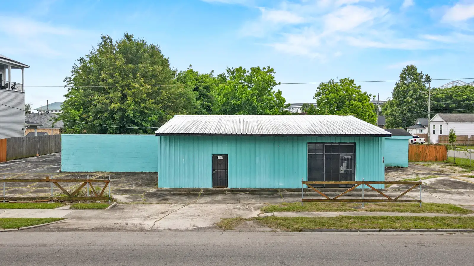 801 Newton St