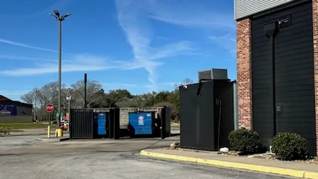 Former Walk-On's Restaurant & Bar thumbnail 5