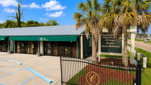 Multi-Tenant Retail/Strip-Center Opportunity with Room for Expansion thumbnail 2