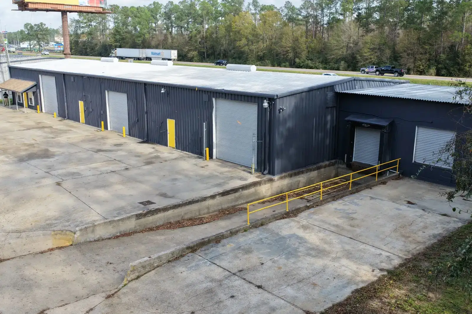 44212 Stein Road - High Visibility Industrial With Billboard