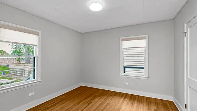 216 E Sanders St thumbnail 5