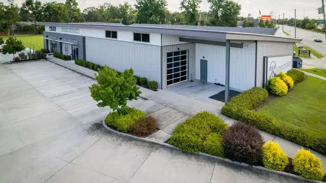 Suite 101 - Sale/Lease - Flex space + Pad site thumbnail 4