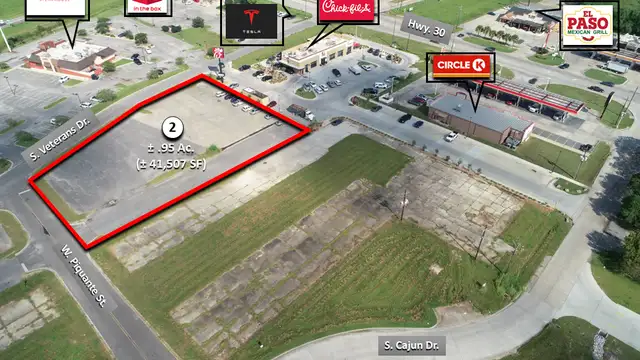 Lot 2 image