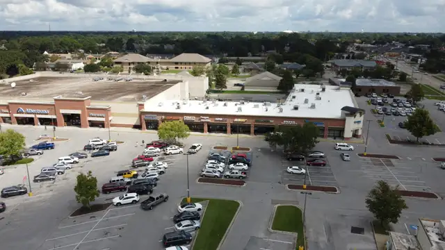 Ambassador Plaza thumbnail 4