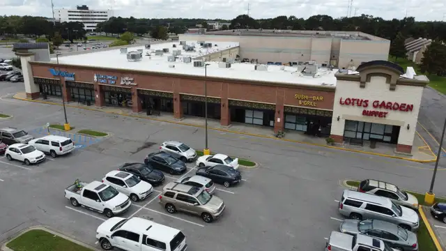 Ambassador Plaza thumbnail 5