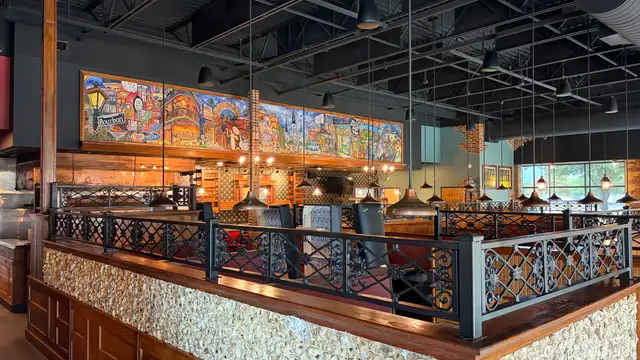 former Half Shell Oyster House (D160) - Ambassador Town Center thumbnail 3