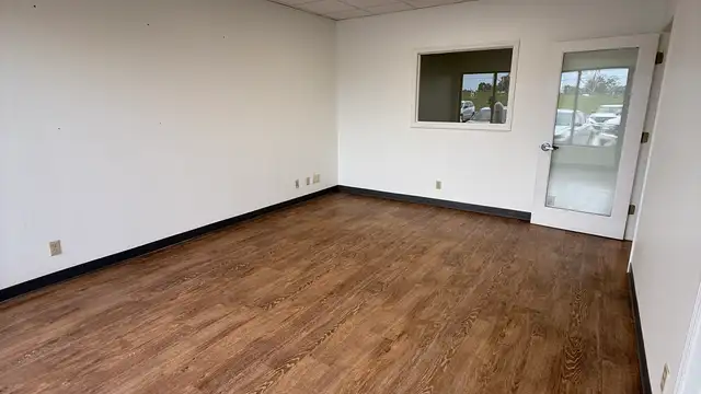 129 W College St thumbnail 4