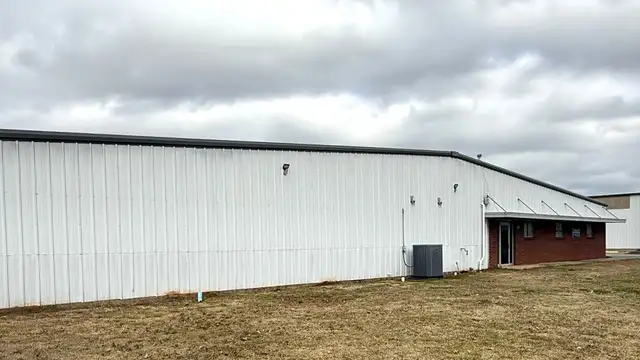 2911 Douglas Drive thumbnail 2