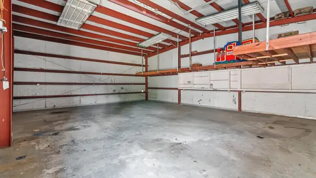 705 W St Bernard Hwy thumbnail 2
