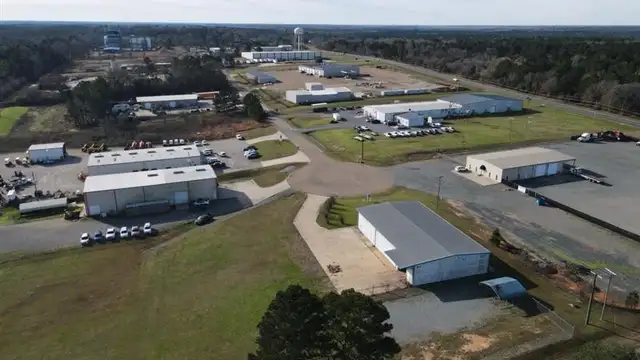 240 Corporate Drive thumbnail 2