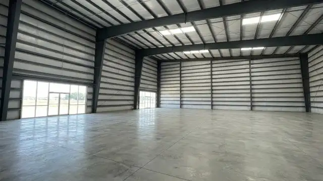 Suite 6 - 34' Eave Office Warehouse Port Allen, LA thumbnail 2