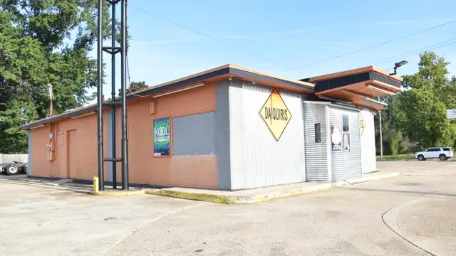 5932 Linwood Ave thumbnail 5