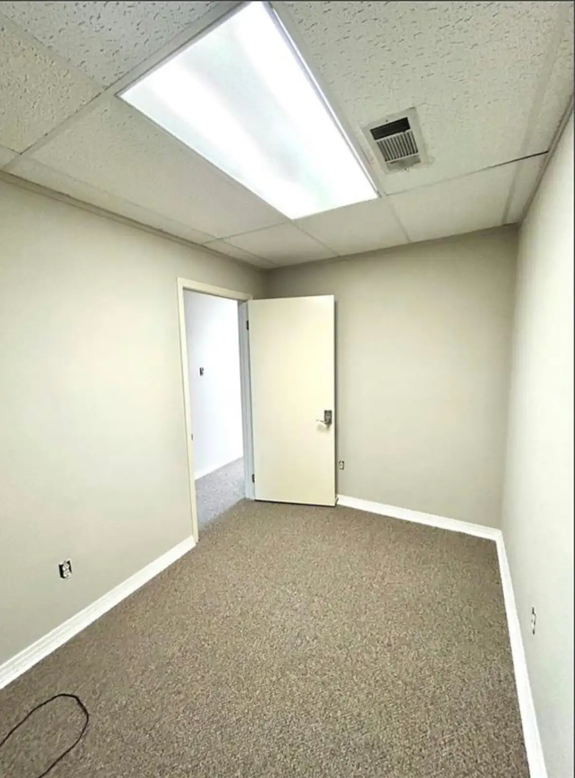 Southfield Commons Upper Level Leasing image 3