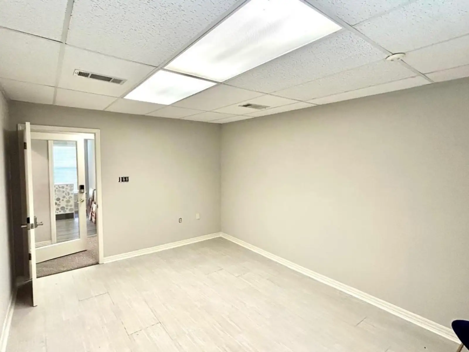 Southfield Commons Upper Level Leasing image 6