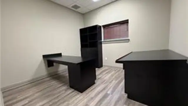 6407 Masonic Dr thumbnail 5