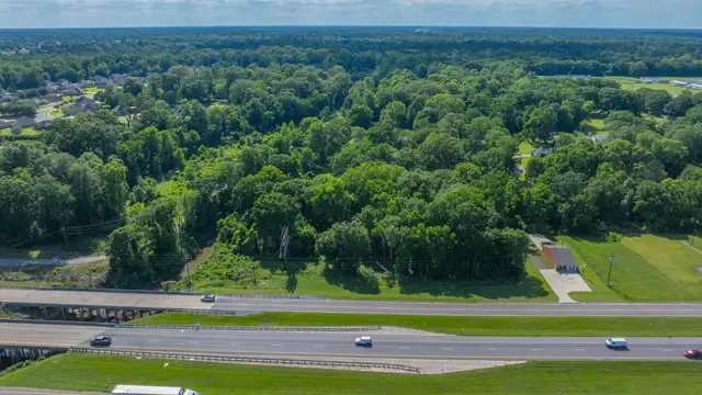 Interstate 49 South Service Rd thumbnail 2