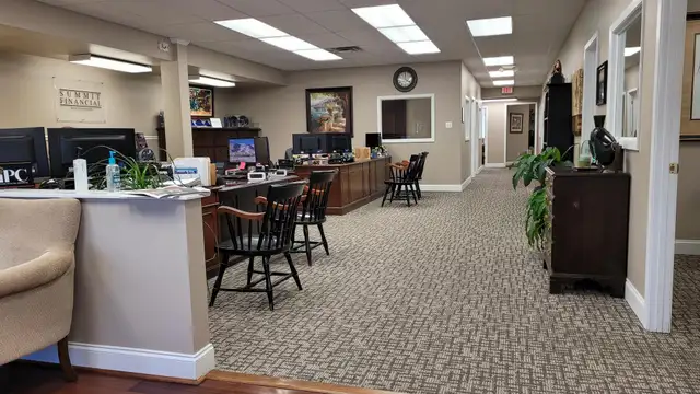 Building 28 thumbnail 5