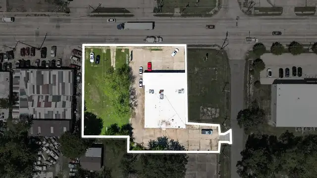 709 W 70th St thumbnail 3