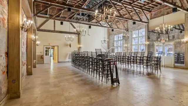 747-755 Tchoupitoulas St & 429 Julia St | Mixed-Use Property thumbnail 5