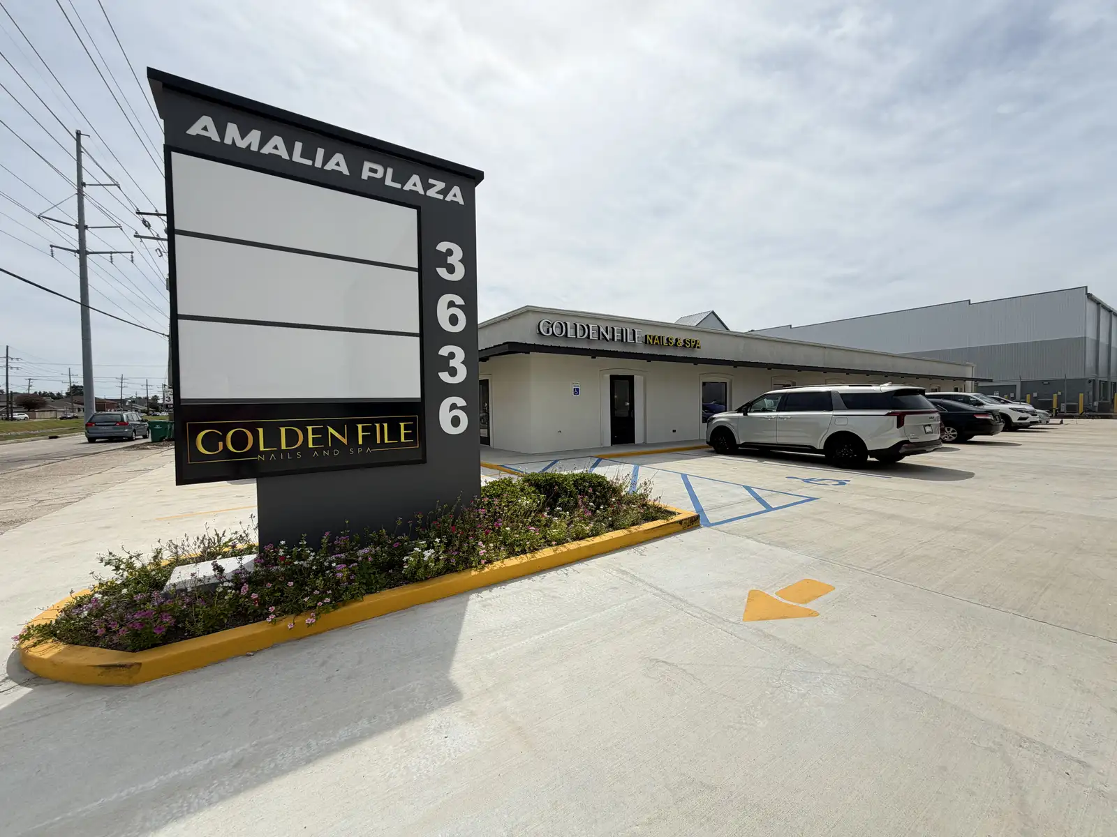 3636 W Esplanade Ave S. Suite C