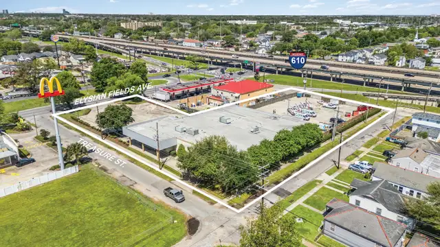 14,848 SF Single Tenant Flex Building with Showroom- Sublease thumbnail 4