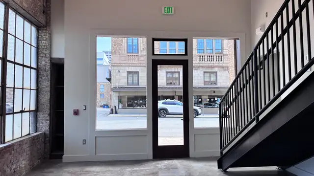 700 Texas St. Cooper's Corner Office Retail Suite For Lease thumbnail 3