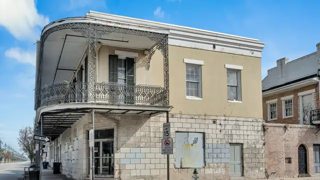 1000 N Rampart St Owner Financing thumbnail 4