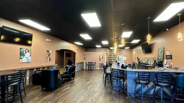 Retail Suites for Lease – College Creek Shopping Center thumbnail 2