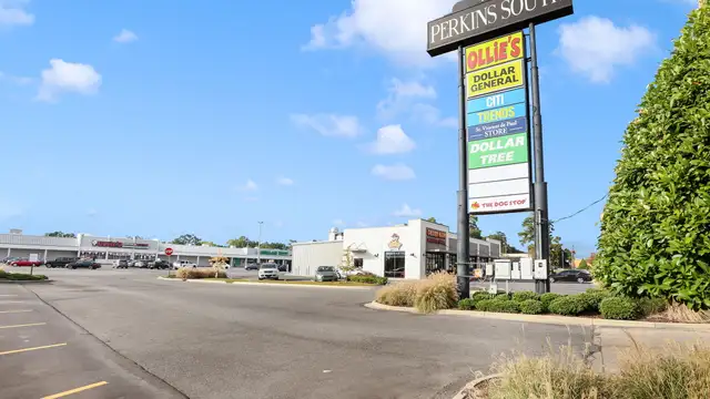 Perkins South Retail Space thumbnail 2