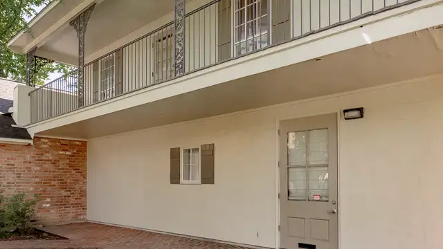 Goodwood Office Building thumbnail 5