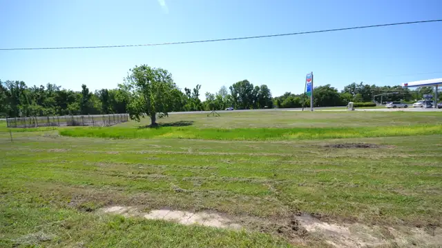 17174 Highway 90 thumbnail 3