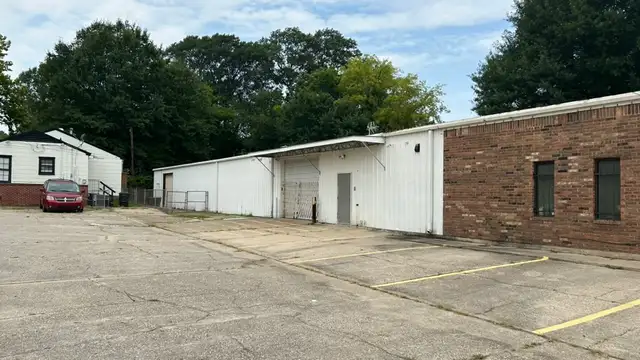4120 Hearne Ave thumbnail 3