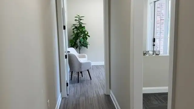 Owner-occupant investment opportunity thumbnail 2