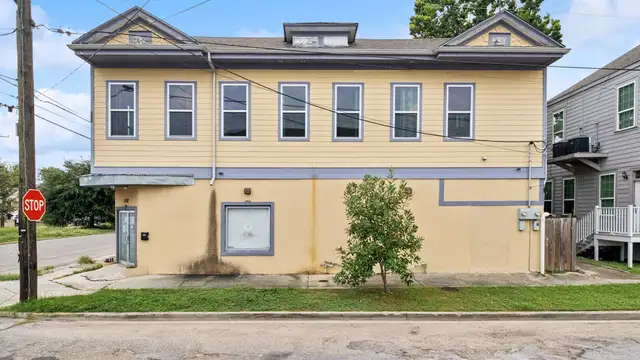 2762 Orleans Ave thumbnail 3