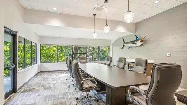 Premium Renovated Office Space on Riverside thumbnail 4