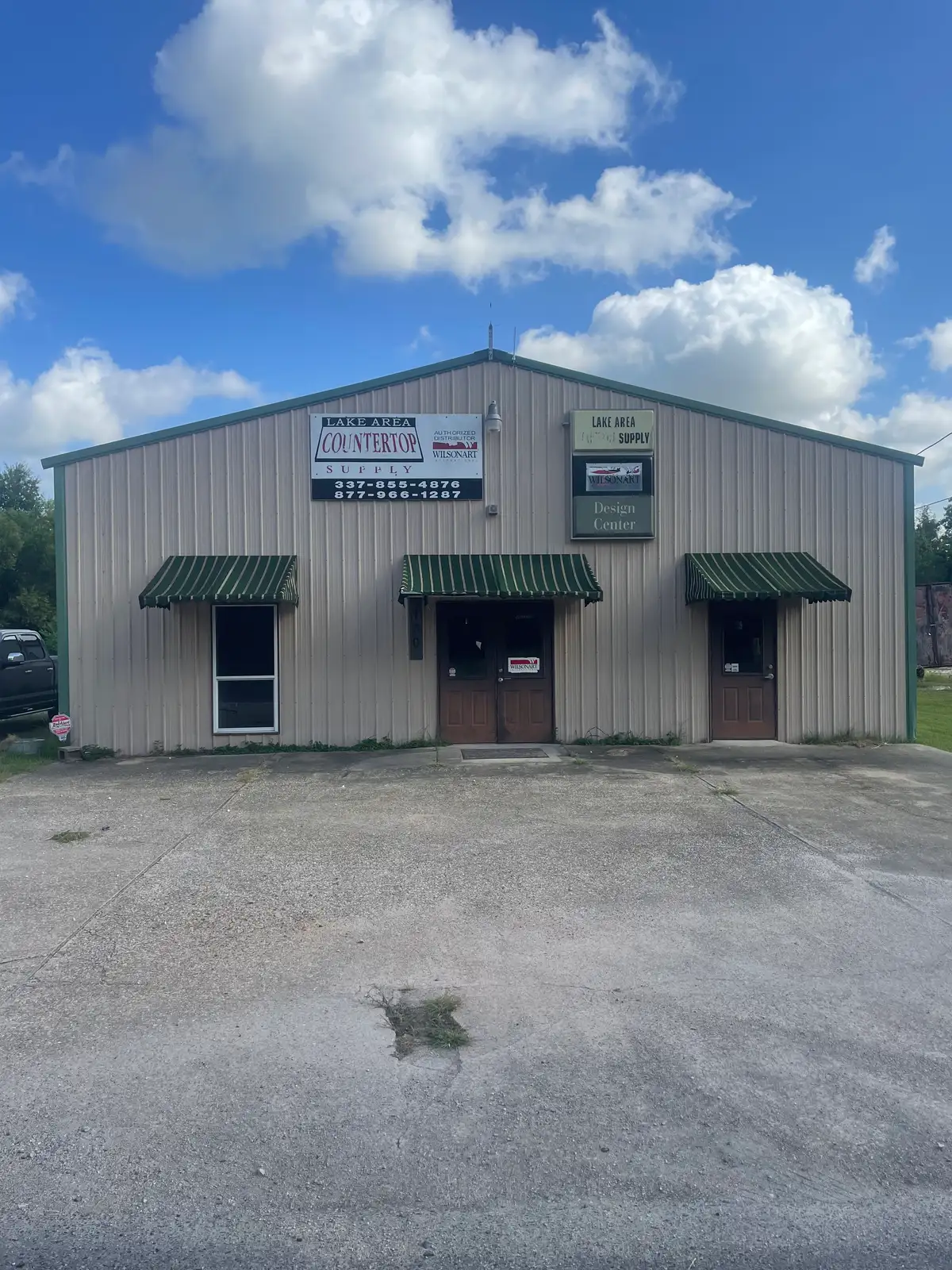 130 Victoria Dr, Lake Charles, LA 70611