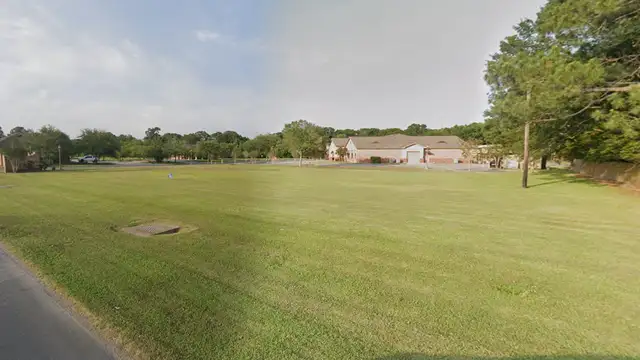 1012 Foreman Drive .81 Acre Lot thumbnail 4