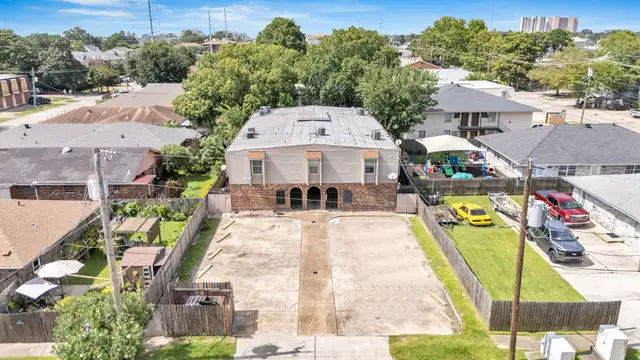 213 Rosebud St thumbnail 2