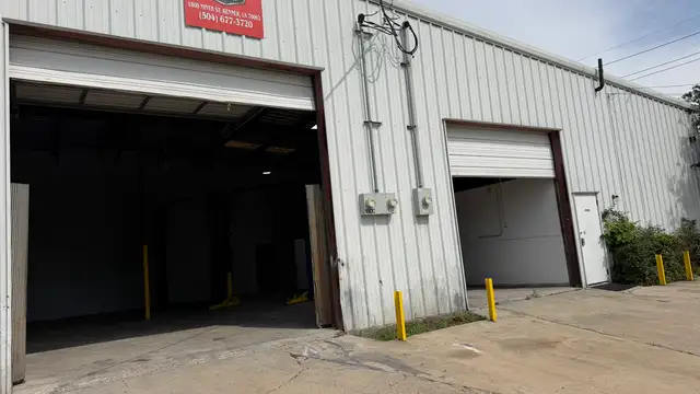 1800 9th St Body Shop thumbnail 2