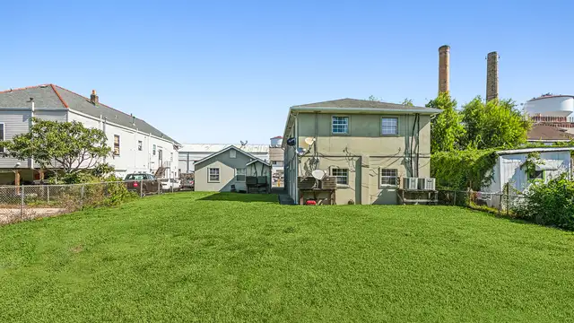 View image 12