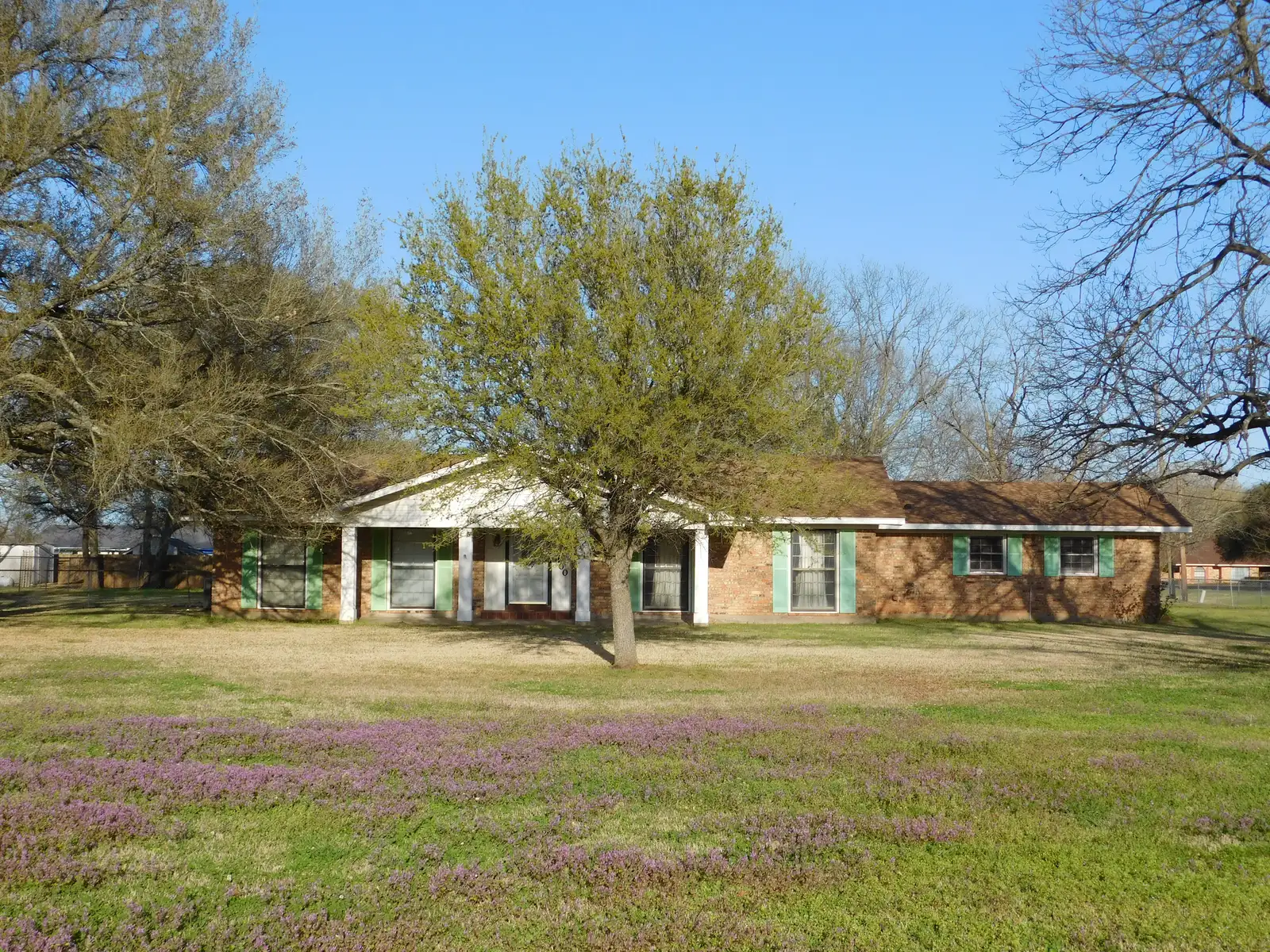4400 Airline Dr