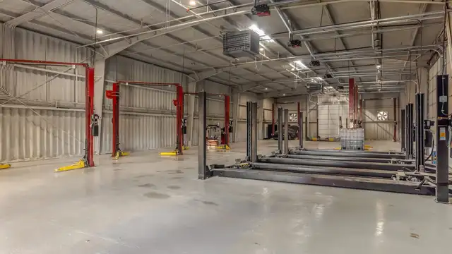 Prime Auto Repair Facility thumbnail 4