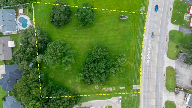3224 W Pinhook Rd thumbnail 5