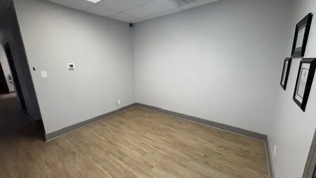 Suite 2 - 5555 Canal Blvd thumbnail 3