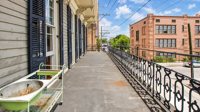 Lower Garden District 6-Plex For Sale thumbnail 2