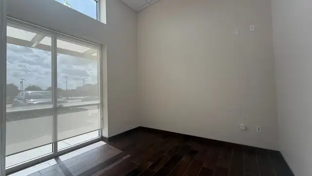 1736 Gause Blvd E thumbnail 4