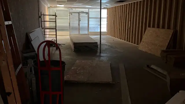 4637 Suite B - 4637 Plank Rd thumbnail 2