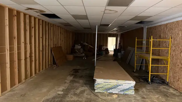 4637 Suite B - 4637 Plank Rd thumbnail 4
