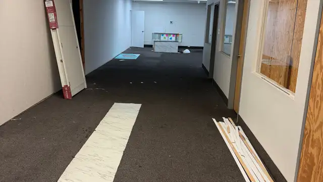 4637 Suite B image